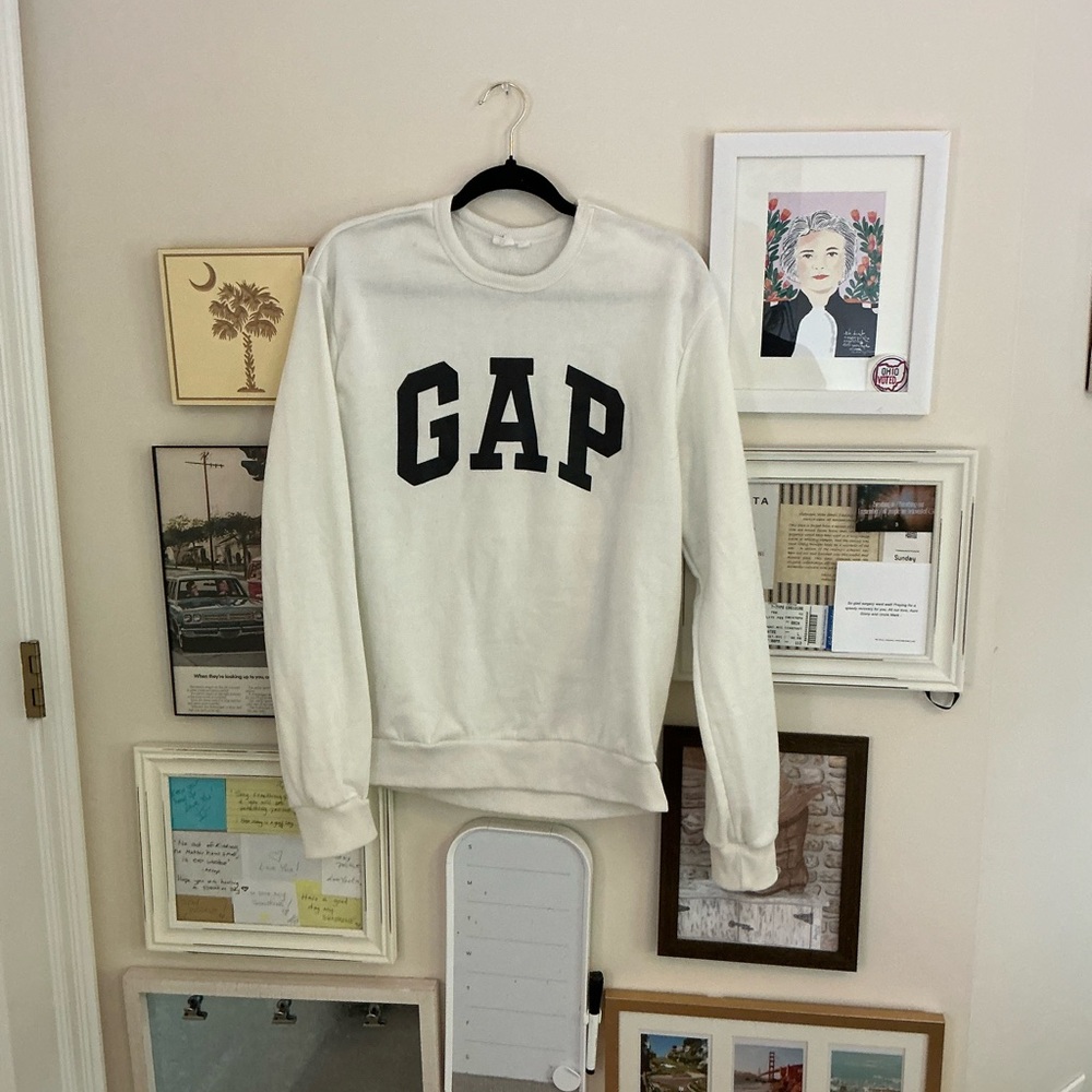 GAP Women's White Sweater size large